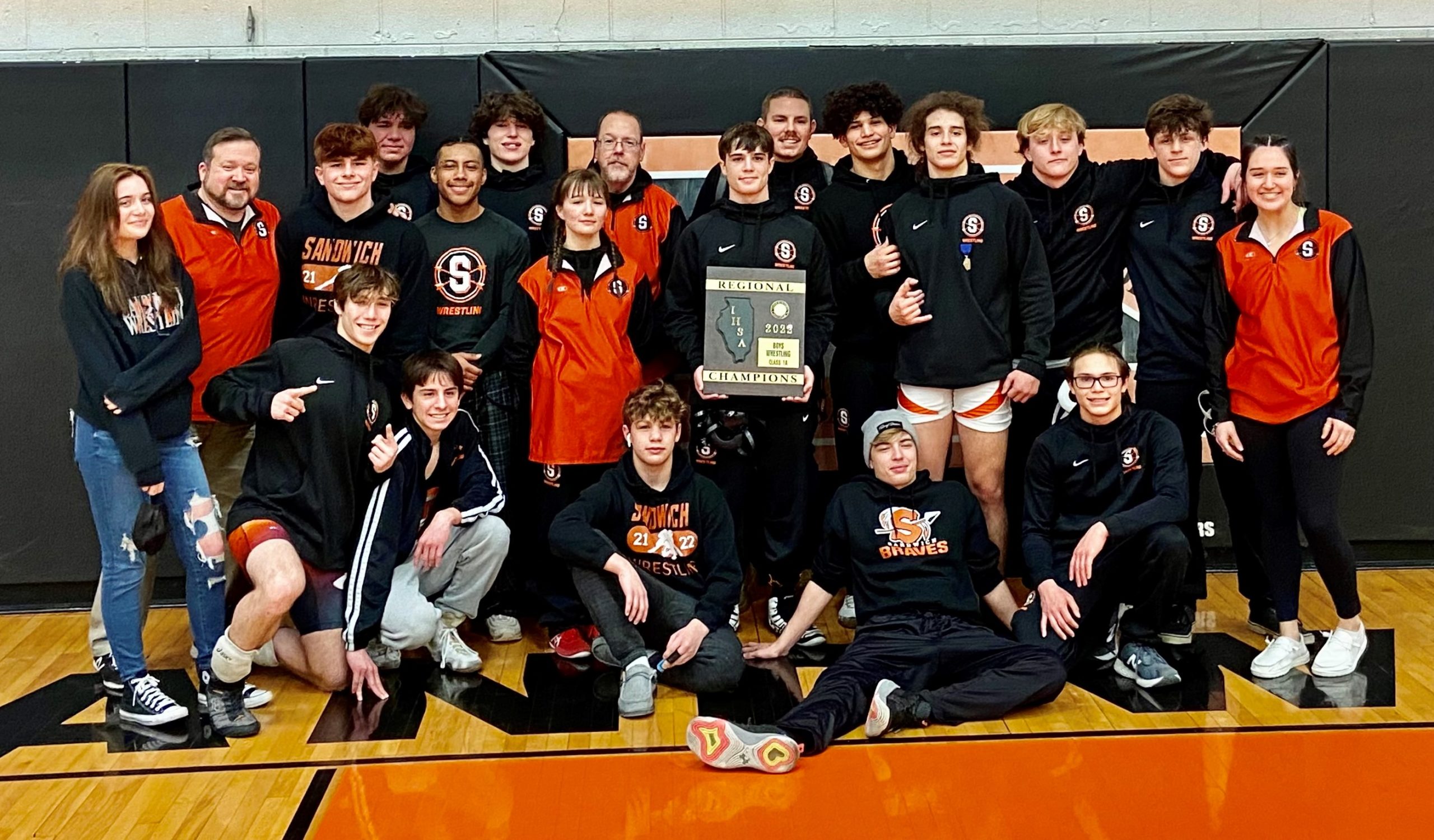 Wrestling Roundup: Section Team Duals fortified with emotion - Front Row  Sports