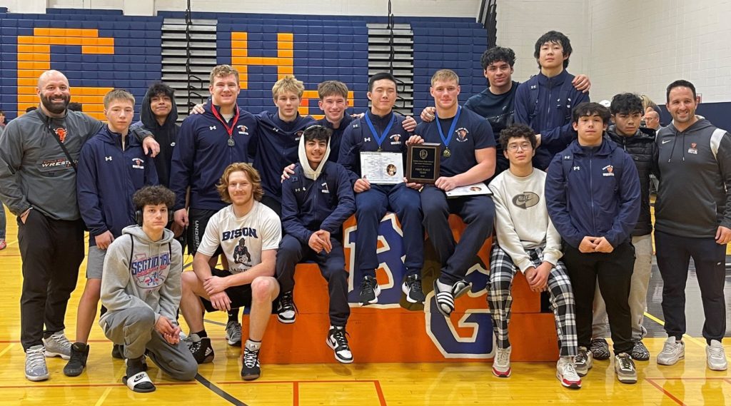 Buffalo Grove beats the field at its own Rex Lewis Invite - Illinois ...
