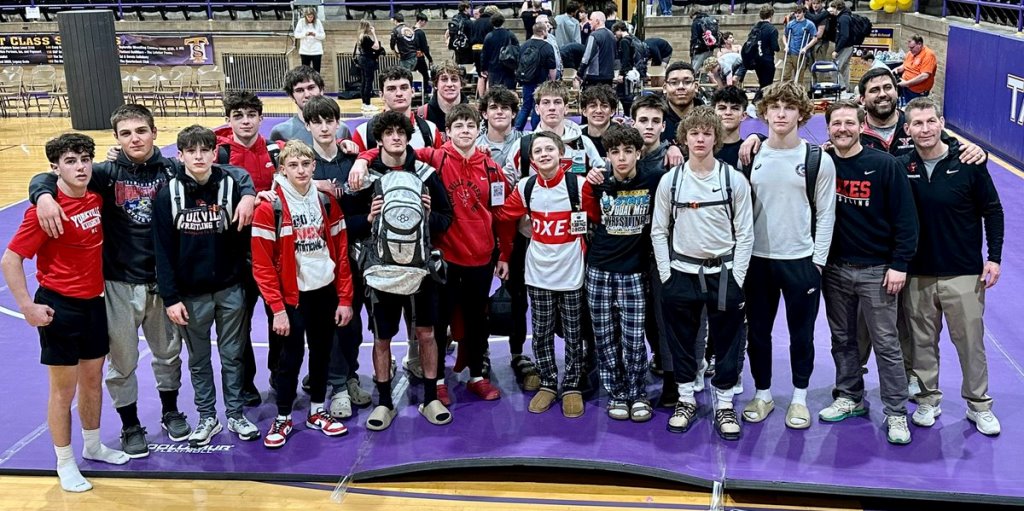 3A dual team sectional roundup from Hononegah, Addison Trail, Taylorville